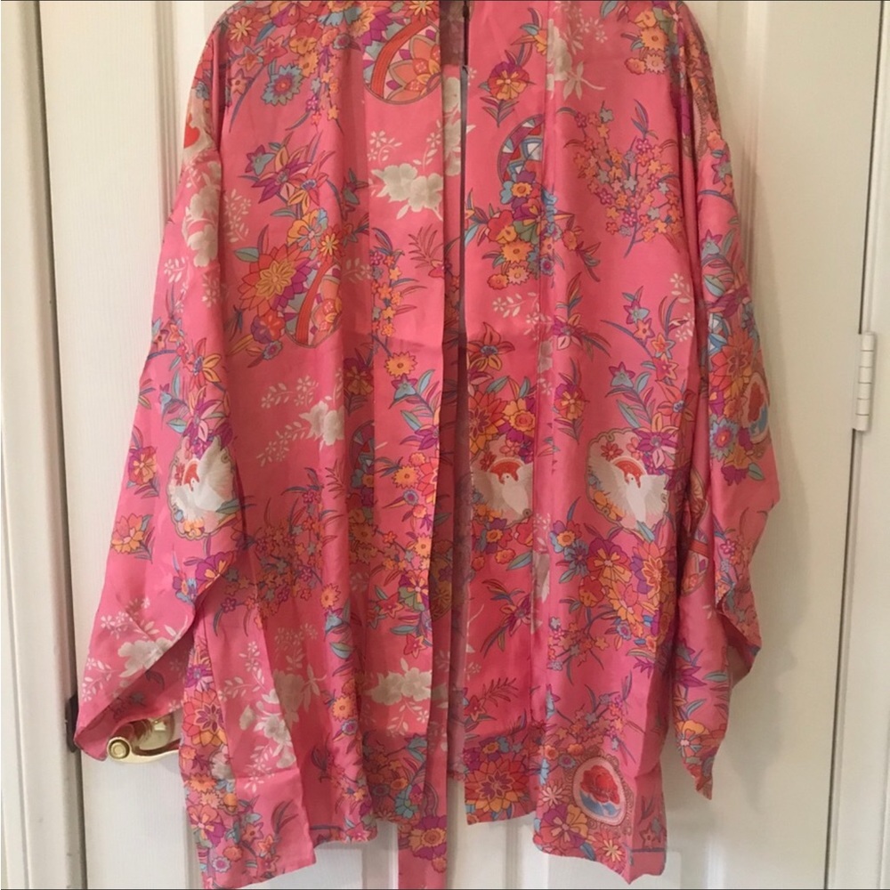 Spell Leo Short Robe - Picture 5 of 7